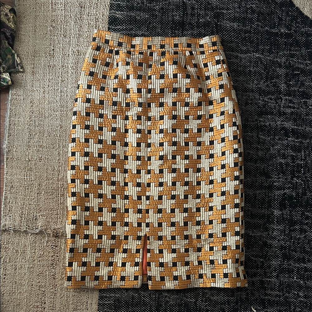 60’s vintage Patterned Skirt in Black, White, and Tan